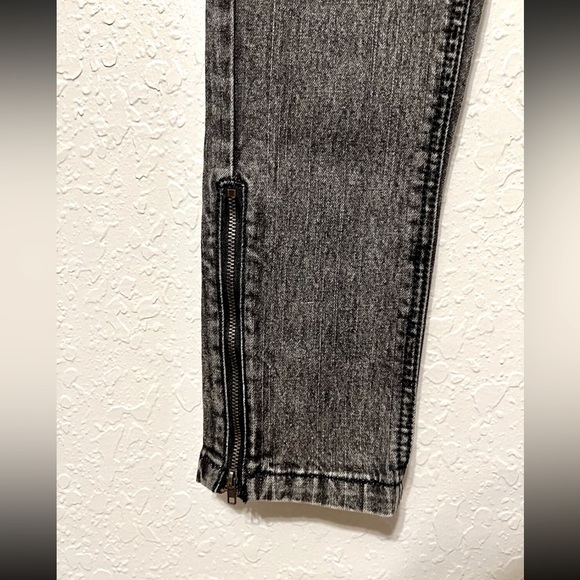 NWT Y2K DKNY Jeans Womens Sz 27 Black Skinny Acid Washed Denim Ankle Zip LowRise - Picture 3 of 12